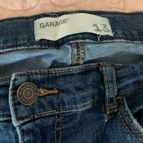 Ripped Skinny Jeans - Picture 2 of 4